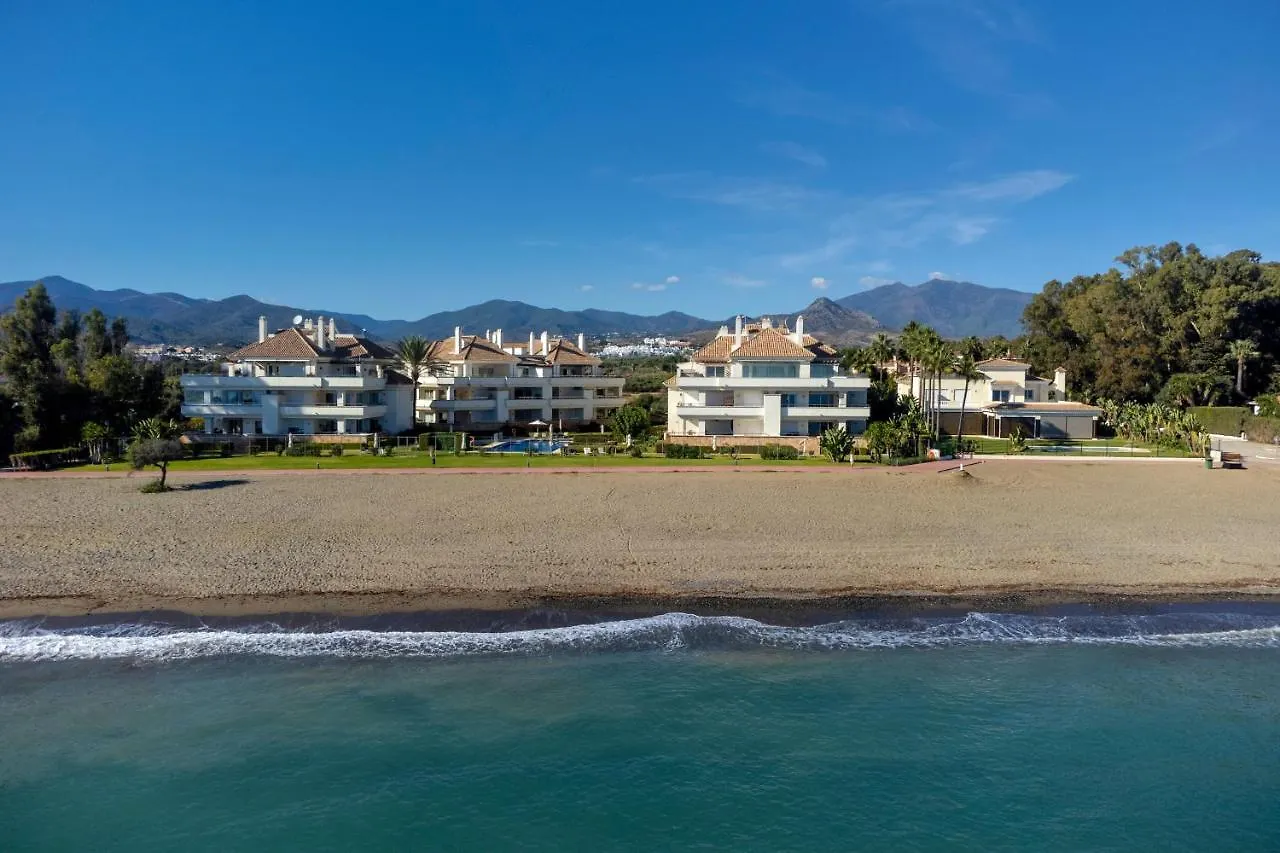 Appt 401-3-Bed-Heaven Beach-Paseo-All Year Heated Pool-Free Bikes Estepona