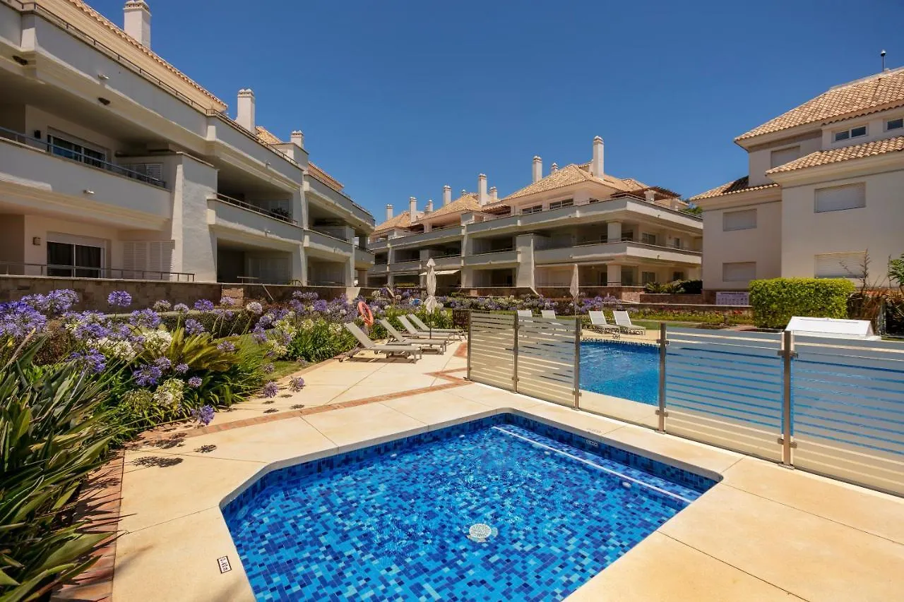 Apartment Appt 401-3-Bed-Heaven Beach-Paseo-All Year Heated Pool-Free Bikes Estepona