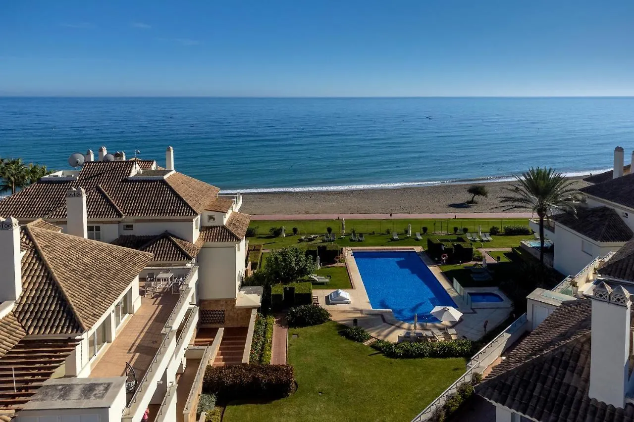 Apartment Appt 401-3-Bed-Heaven Beach-Paseo-All Year Heated Pool-Free Bikes Estepona Spain