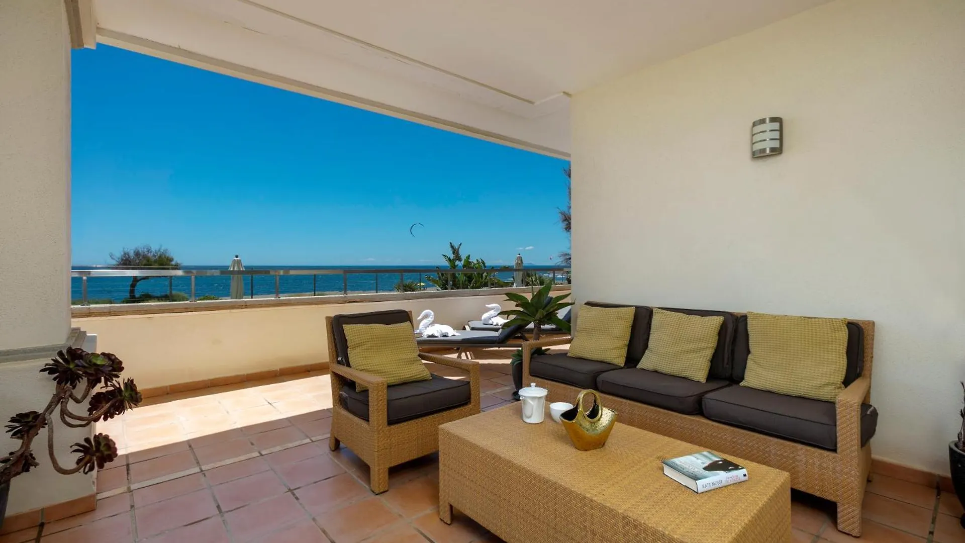 Apartment Appt 401-3-Bed-Heaven Beach-Paseo-All Year Heated Pool-Free Bikes Estepona Spain