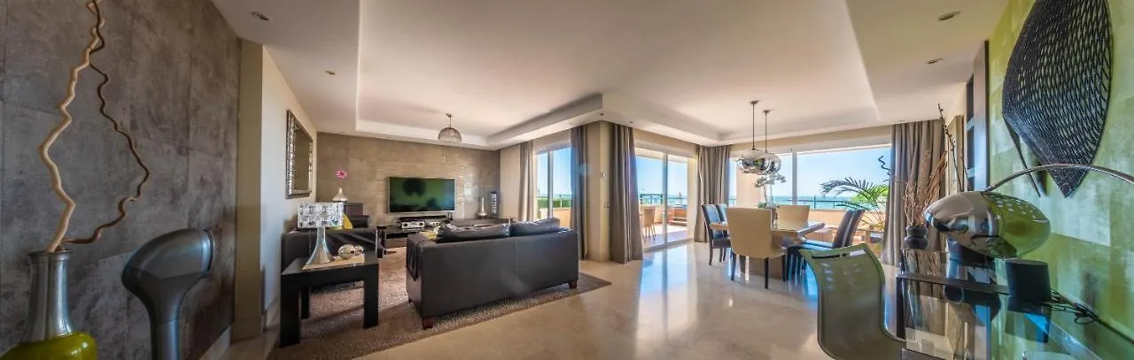 Apartment Appt 401-3-Bed-Heaven Beach-Paseo-All Year Heated Pool-Free Bikes Estepona