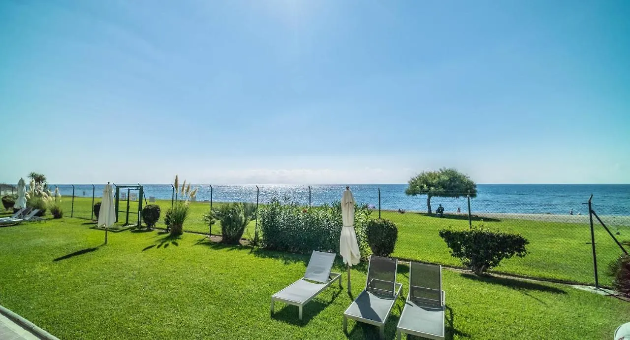 Appt 401-3-Bed-Heaven Beach-Paseo-All Year Heated Pool-Free Bikes Estepona