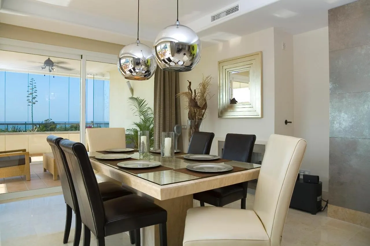 Apartment Appt 401-3-Bed-Heaven Beach-Paseo-All Year Heated Pool-Free Bikes Estepona