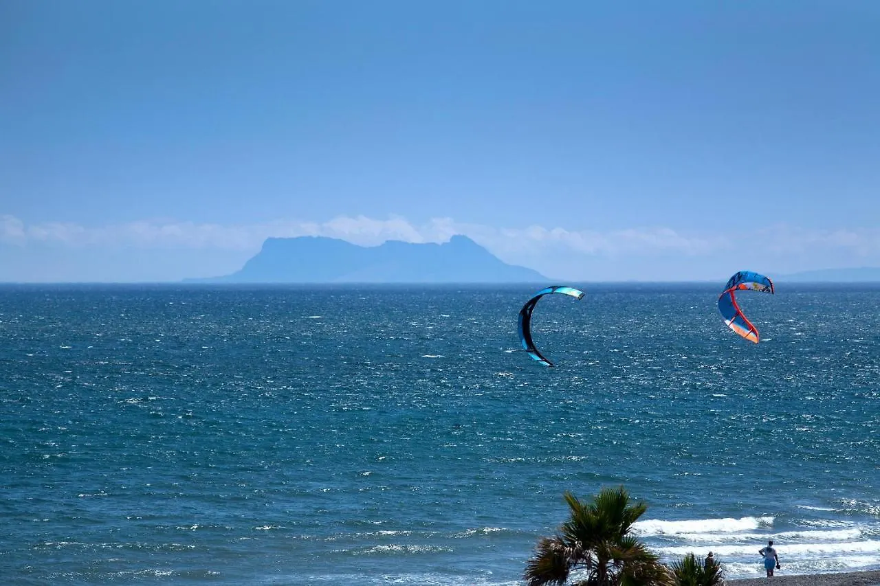 Appt 401-3-Bed-Heaven Beach-Paseo-All Year Heated Pool-Free Bikes Estepona Apartment