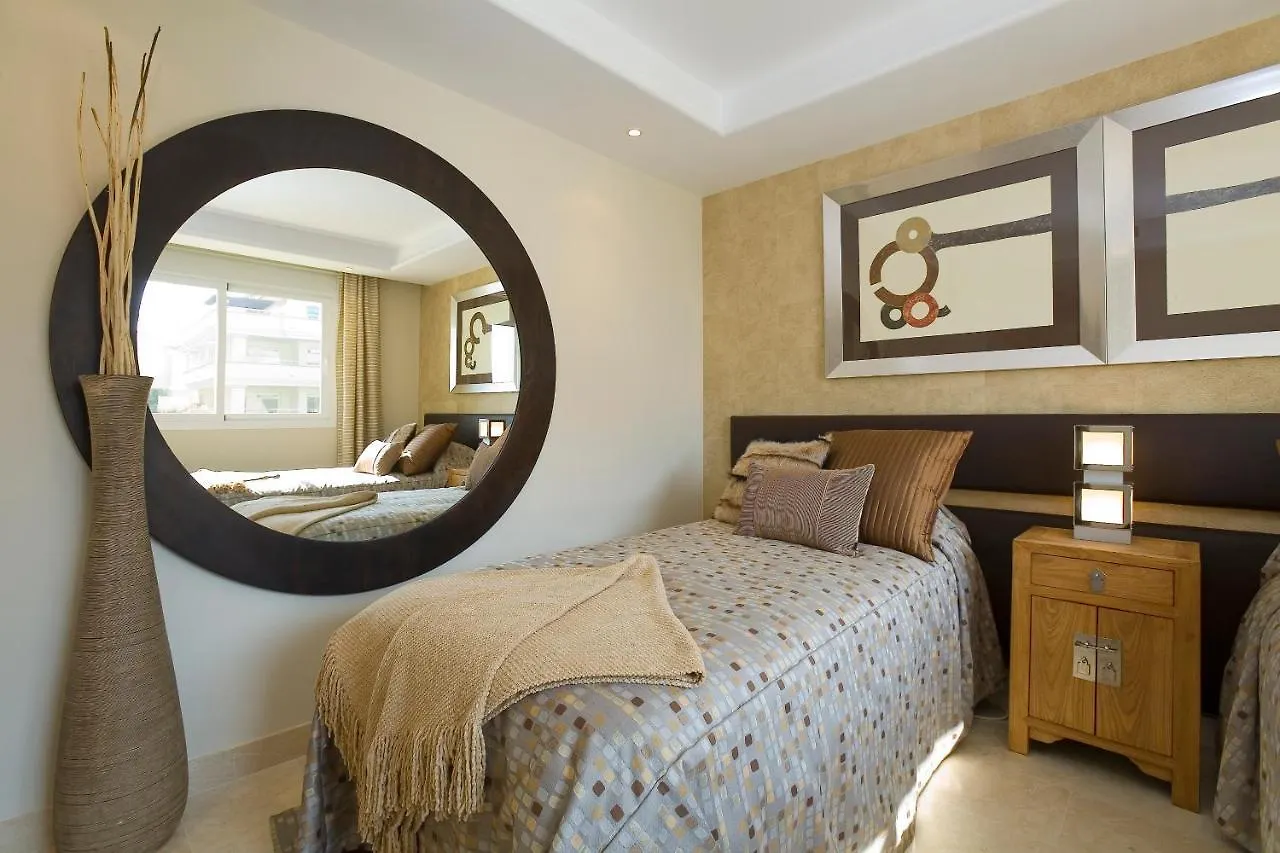 Appt 401-3-Bed-Heaven Beach-Paseo-All Year Heated Pool-Free Bikes Estepona Apartment